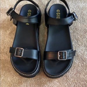 5/$15 Cute black Sandals